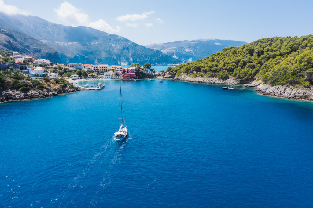 Discover the Enchanting Beauty of Sailing in Greece 1 Sailing in Greece