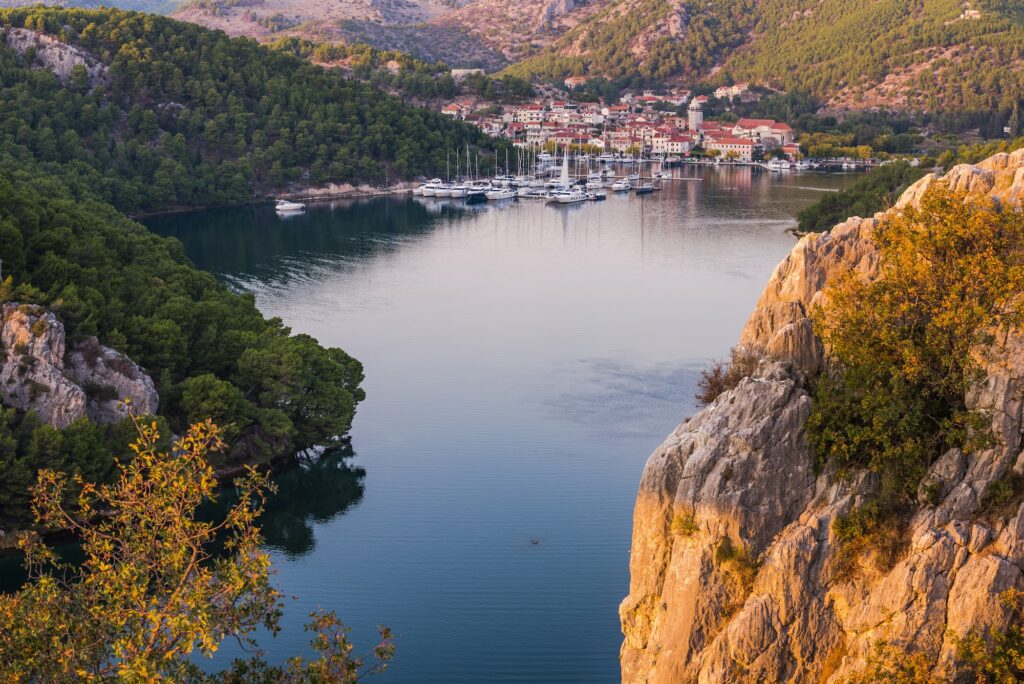 Sailing in Croatia. "Discover the Enchanting Beauty of Croatia's hidden gems and Crystal Clear Waters" 9 Skradin-1